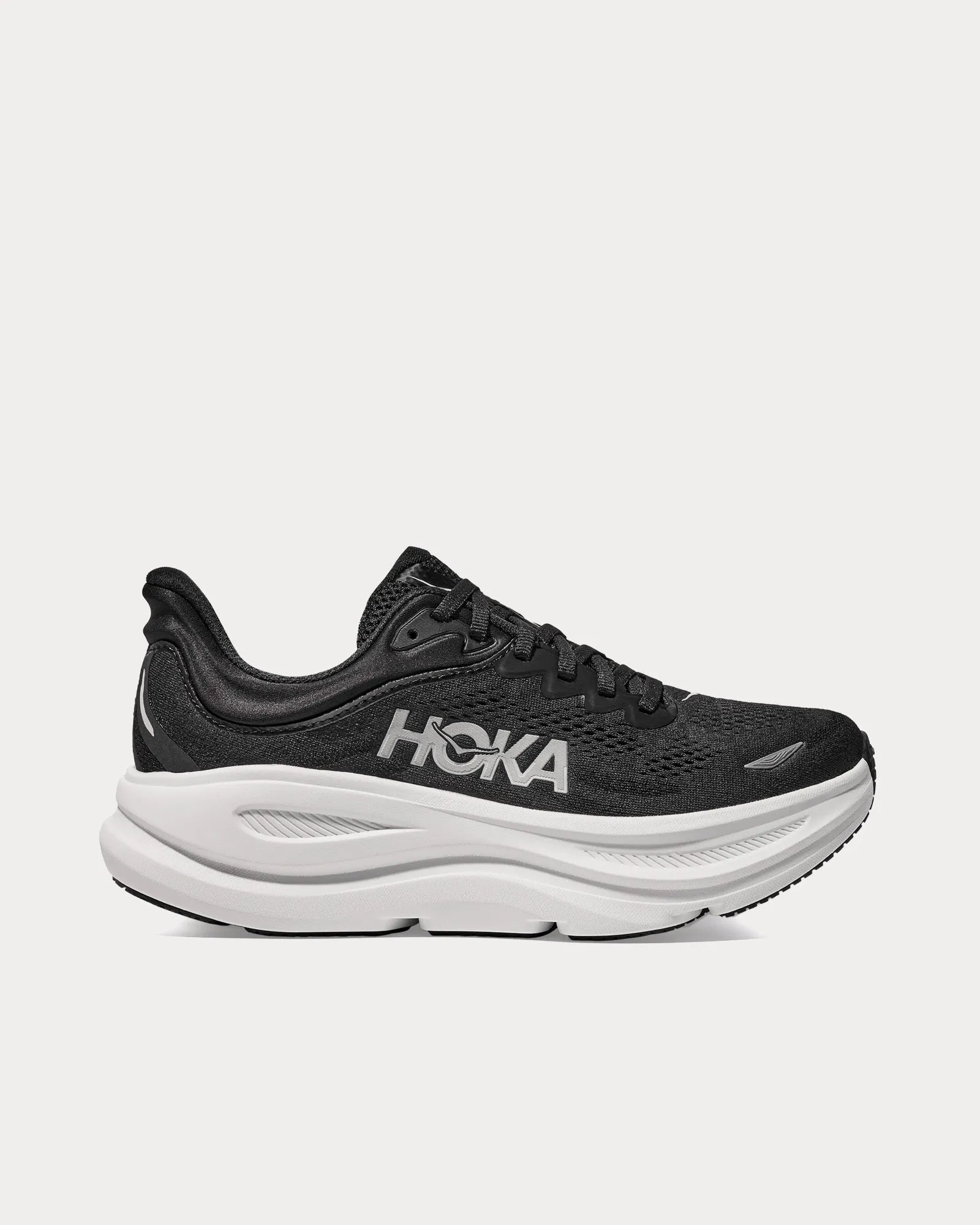 Bondi 9 Black / White Running Shoes