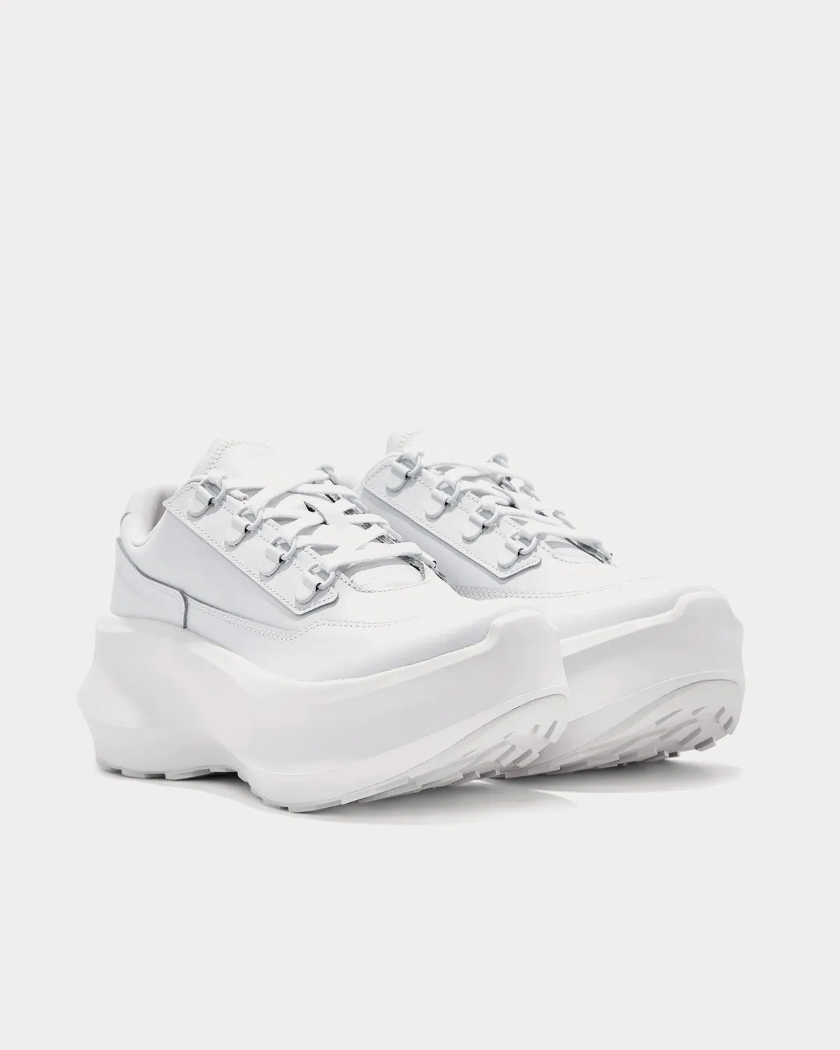 SR811 Platform Leather White Low Top Sneakers