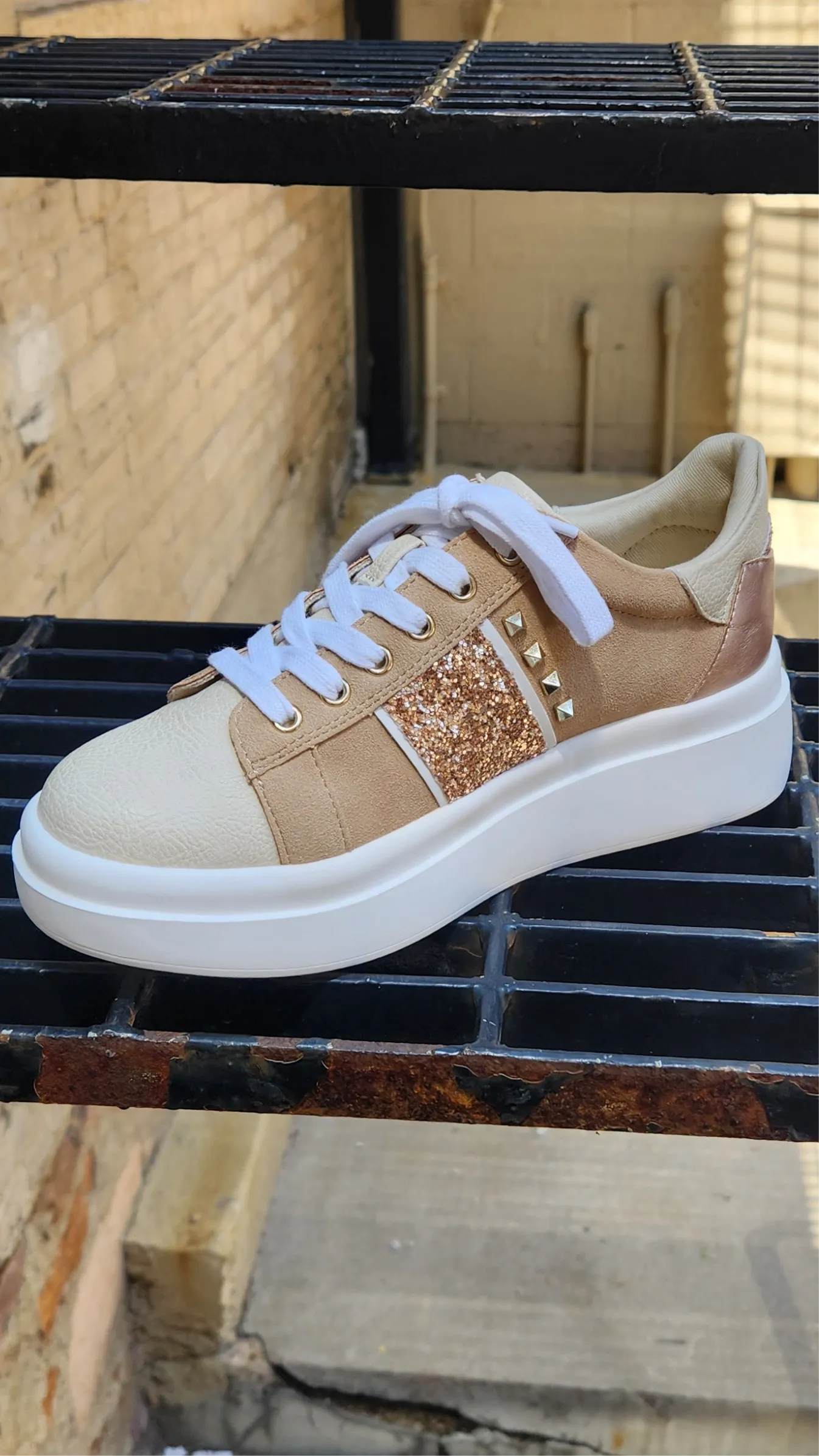 Yellow Box Elvera Sand Flatform Sneakers