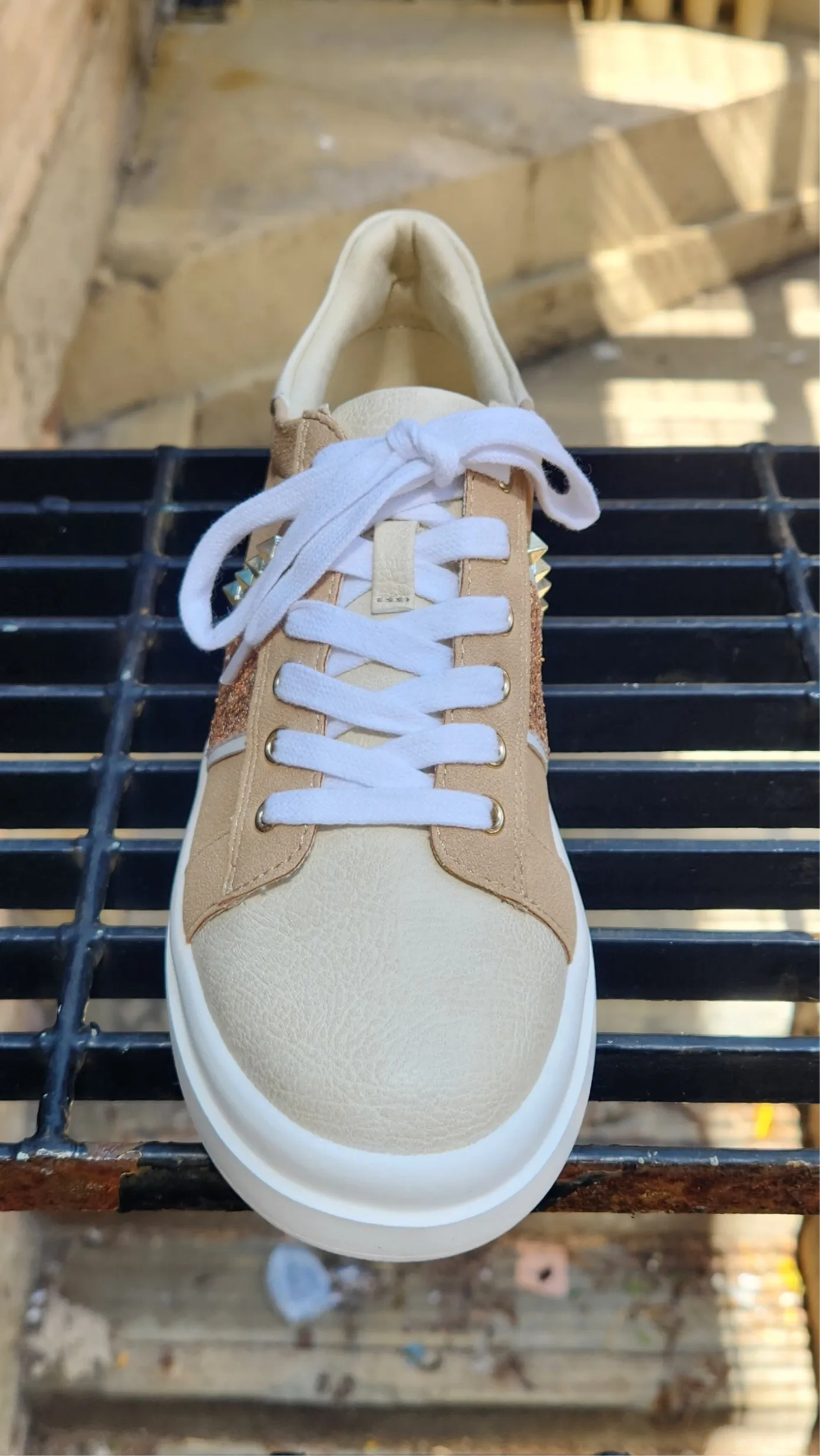 Yellow Box Elvera Sand Flatform Sneakers